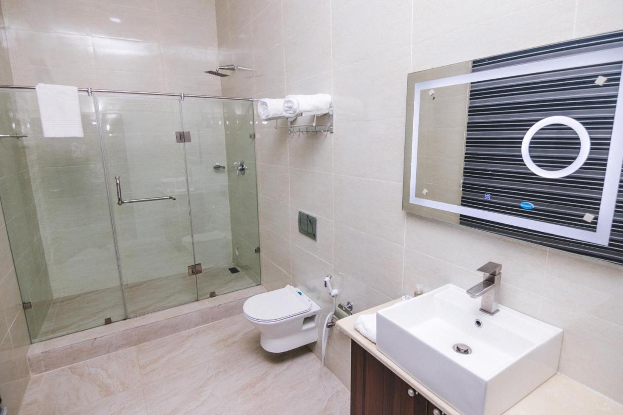 Bon Hotel Asaba Exterior foto